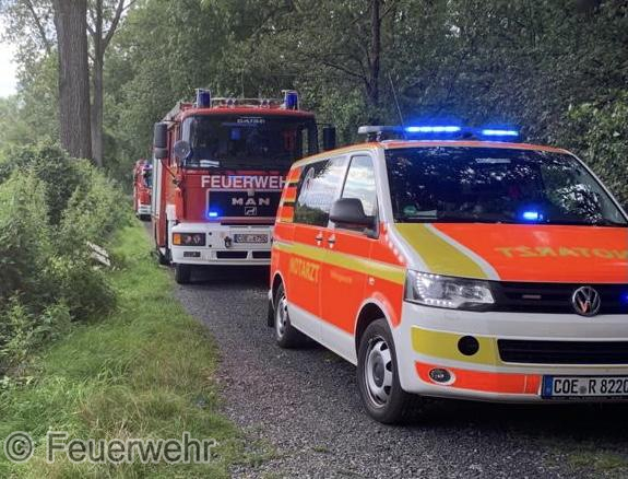 Tragehilfe durchgeführt // Notfallstandort zeigt Rettern den Weg